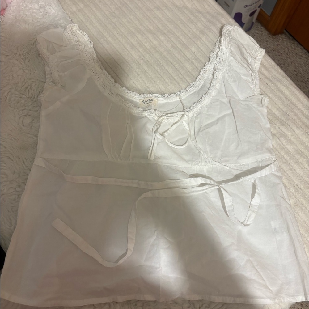 Brandy Melville Ivory Lace tie tank top shirt